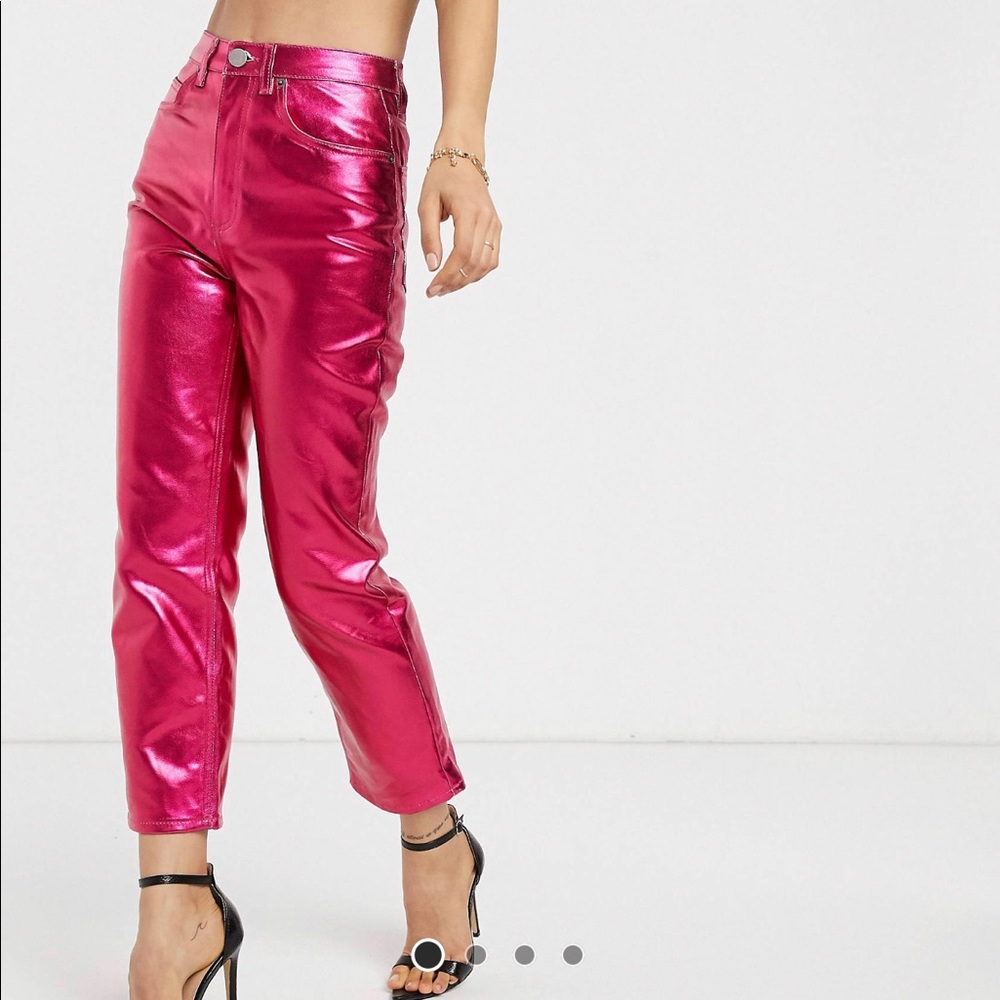 Straight leg jeans in bright pink metallic